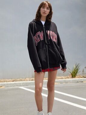 John Galt by Brandy Melville Black New York Zip Up Hoodie One Size